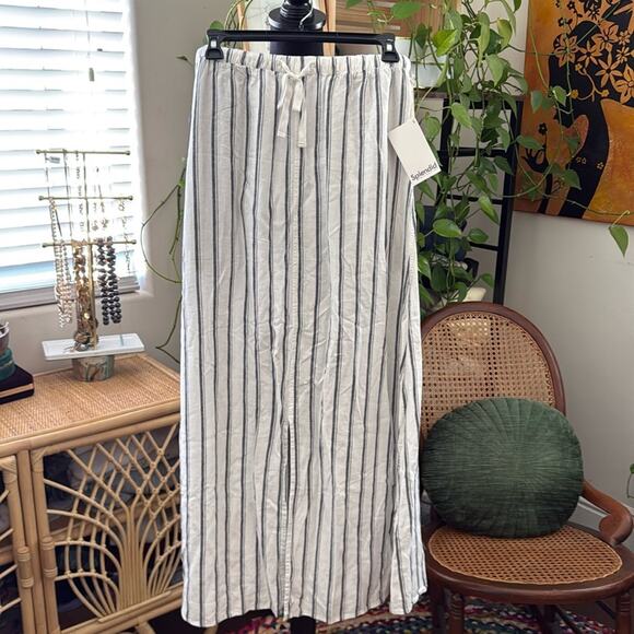 NWT Splendid Thira White & Gray Striped Front Slit Coastal Hamptons Maxi Skirt - Picture 1 of 5